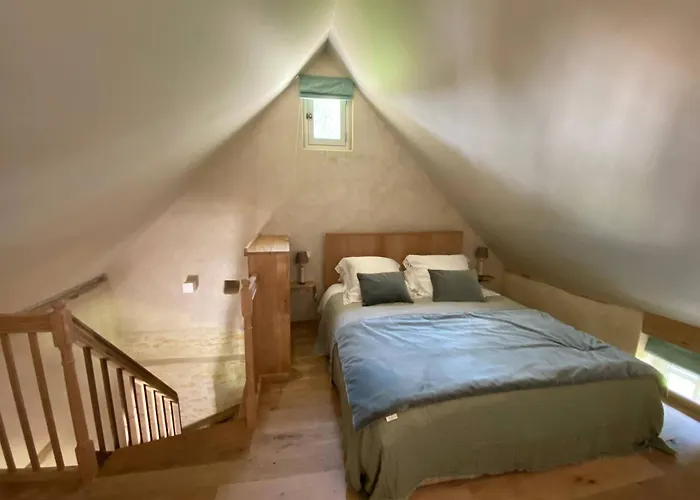 Domaine De La Lipomerie - La Petite Maison Feriehus *